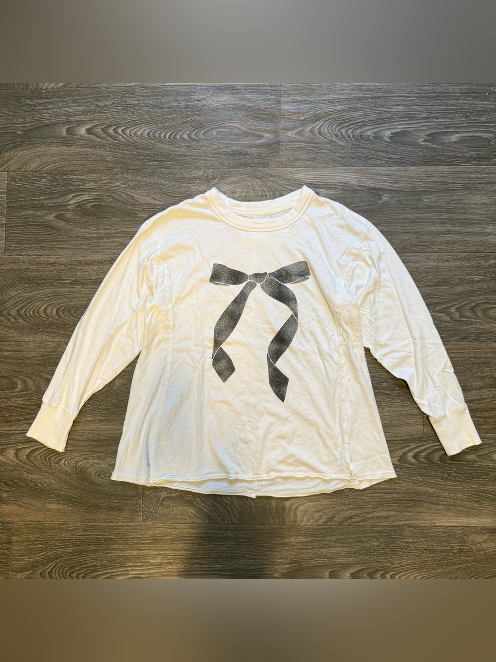 aerie cozy long sleeve oversized bow graphic boyfriend t-shirt